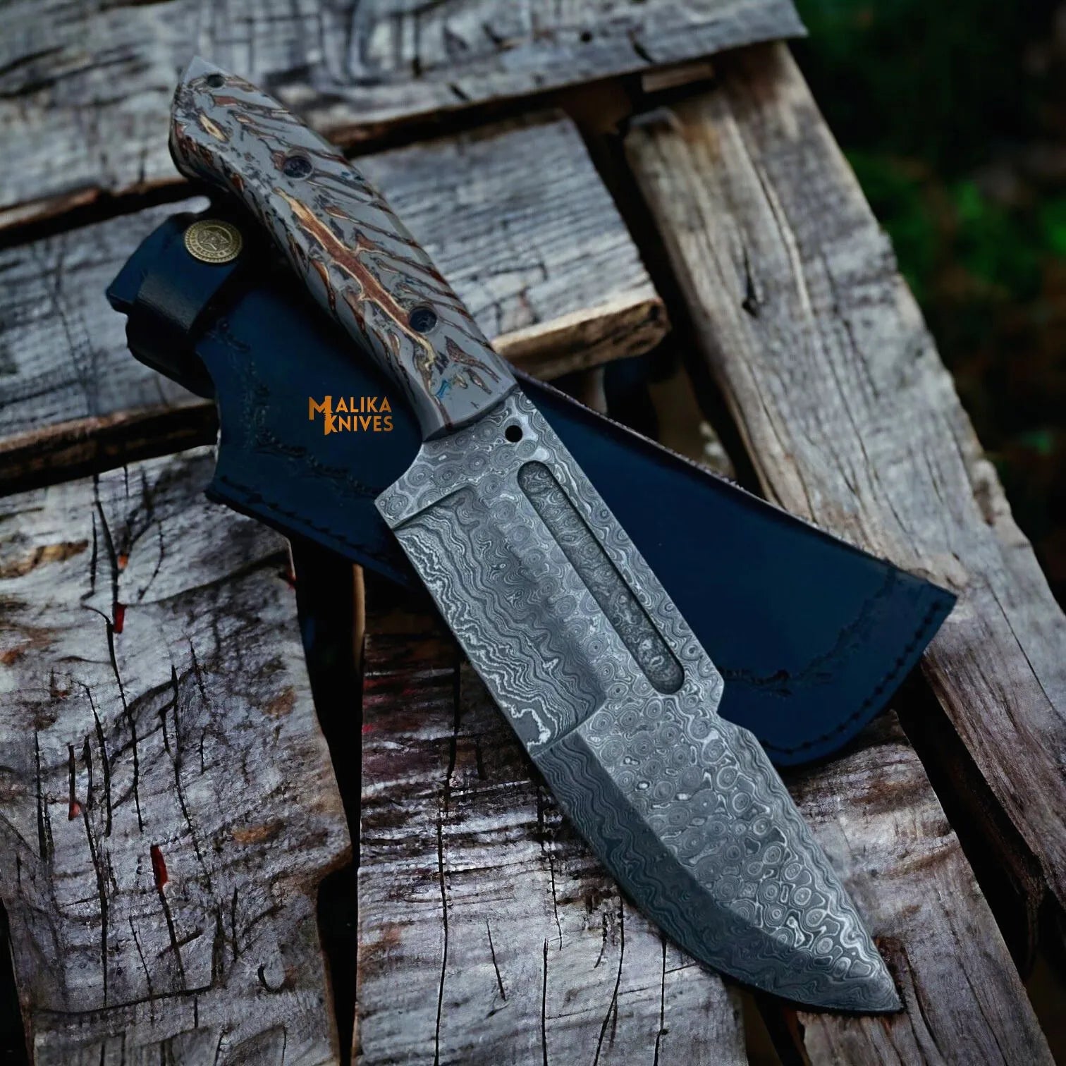 Damascus Bowie Knife Pine Cone Resin Handle
